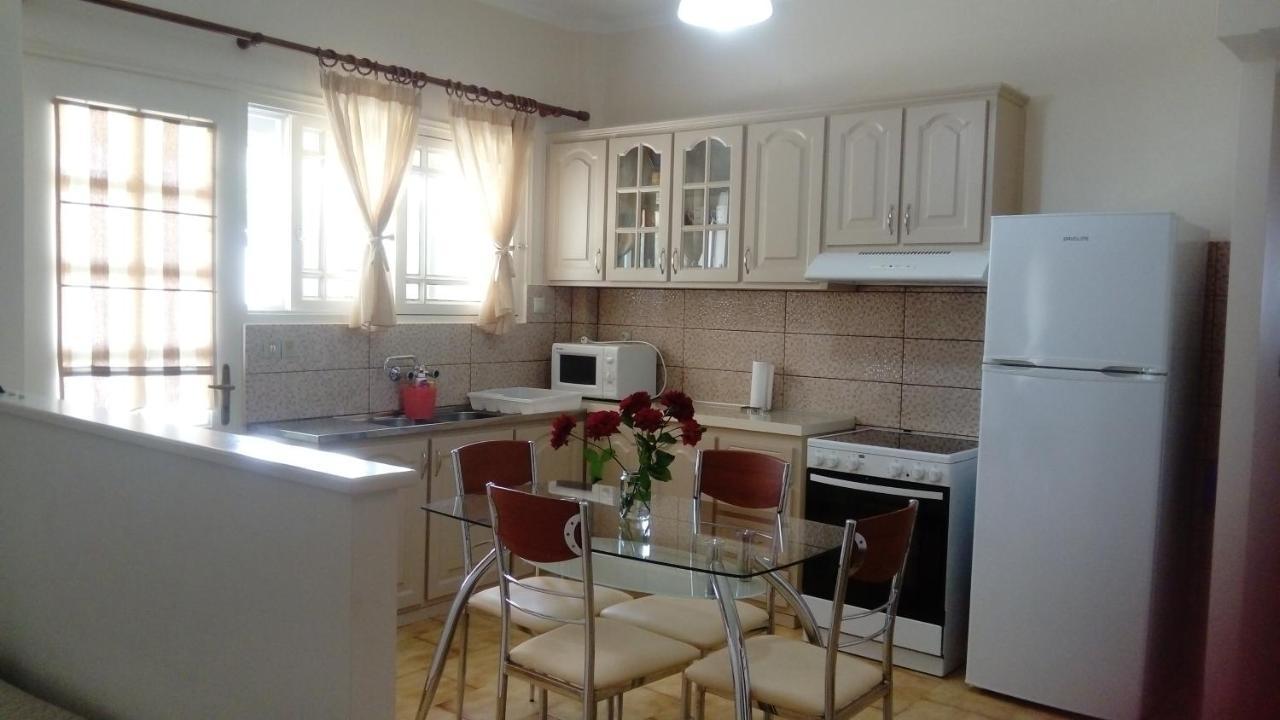 Manousos Apartment Lefkada City Exterior photo